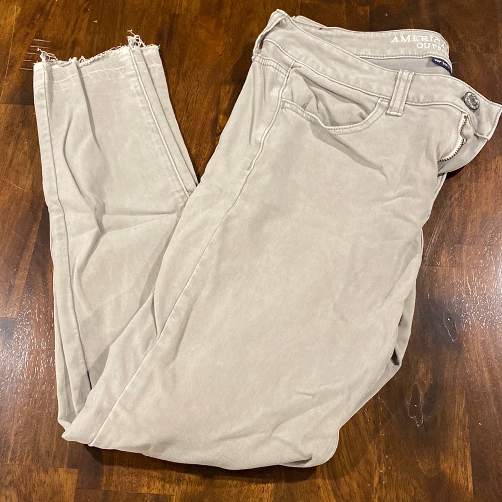 American Eagle Grey Jeans
